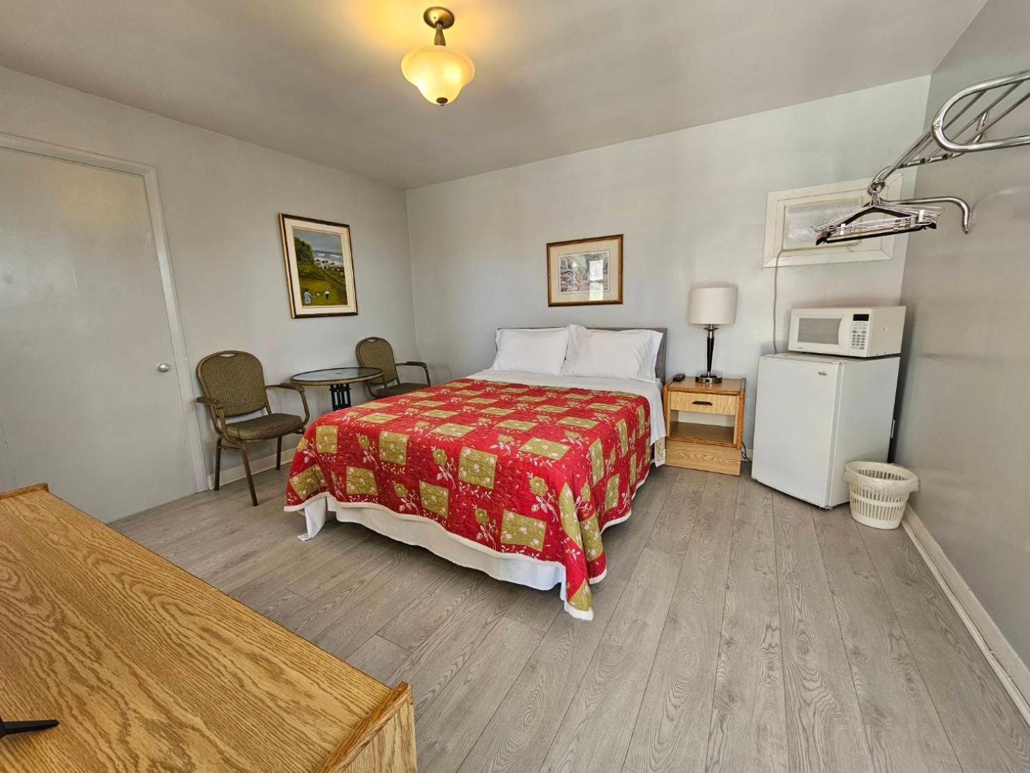 Motel Saint-Hilaire Мон-Сент-Ілер Екстер'єр фото